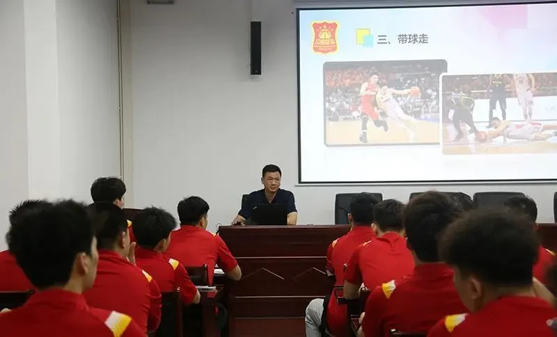 如何利用智能饮食改善篮球运动员的耐力和爆发力_2